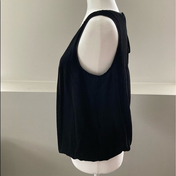 ❌SOLD Max Studio pleated black tank - Picture 3 of 7